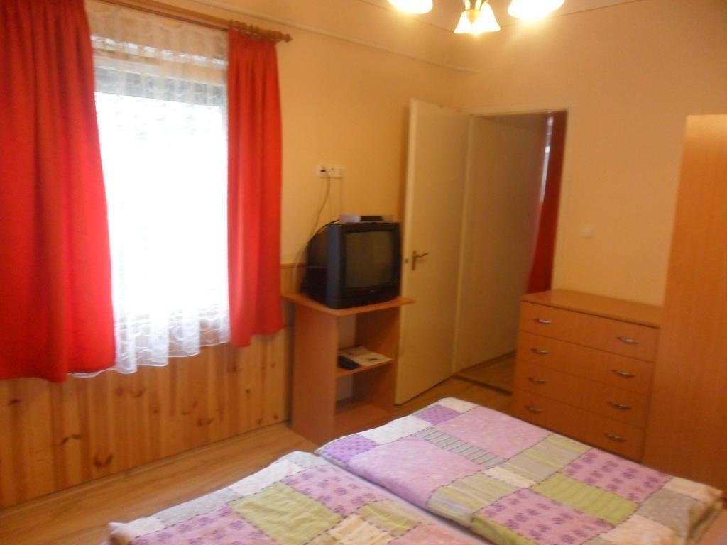 Pallosi Haz "A" Sarvar Room photo